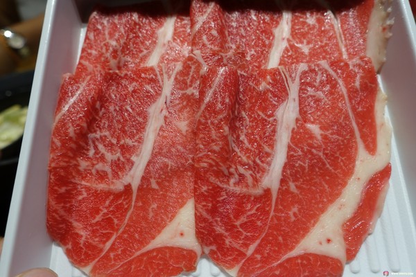 ▲桃园温野菜日式吃到饱涮涮锅。(图/Viviyu提供)