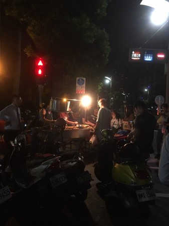 ▲高雄劳工公园夜市。（图／高雄美食地图提供）