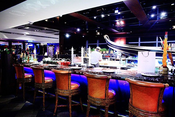 随意鸟地方101景观餐厅Diamond Tony’s 101大楼85F(图/萍子)