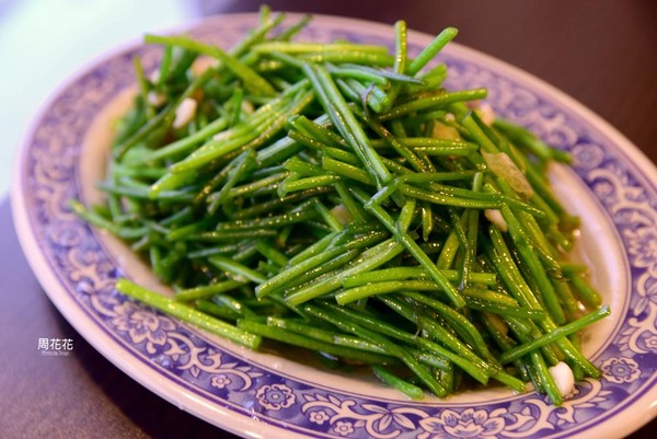 ▲赏吉圆定食串炸串烧居酒屋。(图/周花花提供)