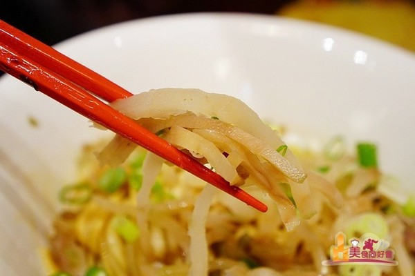 弄堂牛肉面。(图/影子)
