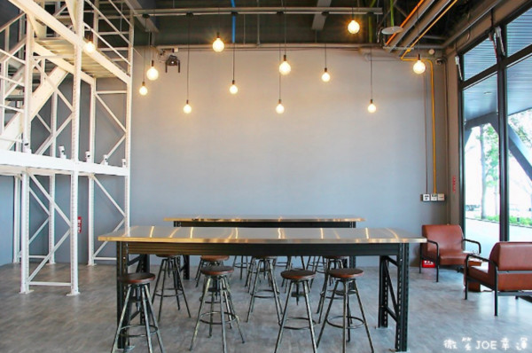 ▲物流共和国,LR cafe。(图/脸书专页《微笑JOE幸运》提供,请勿随意翻拍,以免侵权。)