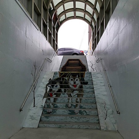 ▲苗栗县竹南火车站北侧华东街地下道3d彩绘（图／网友happy54321012345提供，请勿随意翻拍，以免侵权。）