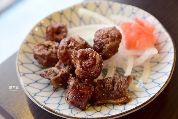 ▲赏吉圆定食串炸串烧居酒屋。(图/周花花提供)