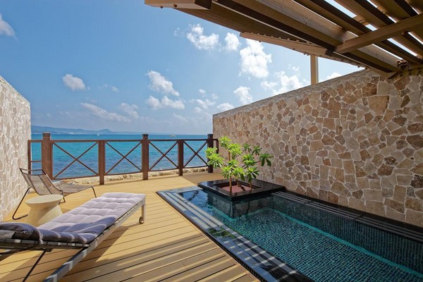 ▲永丰栈后壁湖畔。（图／翻摄自永丰栈后壁湖畔 Tempus Resort Kenting粉丝专页）