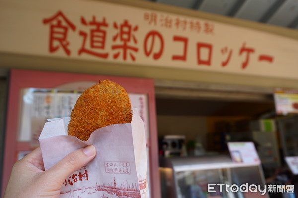▲日本名古屋明治村博物馆，换上复古衣着穿梭时空。（图／记者赖文萱摄）