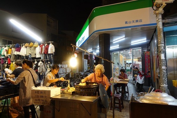 ▲高雄五甲地区南光街夜市。（图／高雄美食地图提供）