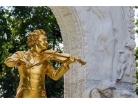 奥、捷旅游进行曲　聆听贝多芬英雄年代完美乐章～
