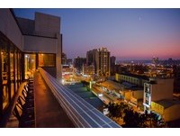 台中看夜景秘密基地！顶楼吹风吃美食再送“惊奇4选1”