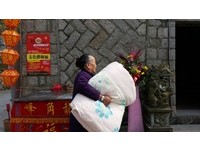 抱棉被去庙里睡！马祖龙角峰庙祈梦传统　神迹梦中显灵