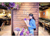 干燥花锅物餐厅才够狂！台中“首禾”成新兴网红集散地