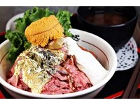 超狂土豪N<！咬下满满海胆鹅肝　炉烤牛排根本熔岩火山