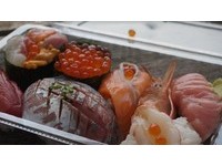 唐户市场超澎湃海鲜大排挡　午后半价保证吃饱吃满