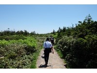 在帅哥和美人中间　莫名其妙登上第一座日本百岳