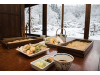 手工荞麦面配无敌雪景！隐身山形山中的日式百年老屋