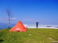 琉璃光影、云海一次满足！苗栗露营地有Windows桌布美景