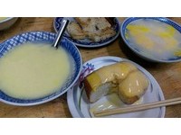 半夜就开始排的炸馒头、鱼汤店！10间台湾小吃排队名店