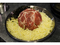 永和废弃铁工厂重生为韩式烤肉餐厅　招牌泡菜肉弹超邪恶