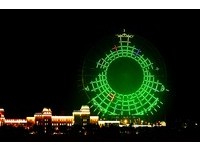 台中人限定圣诞优惠！朝圣7米彩虹圣诞树、摩天轮灯光秀