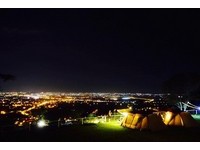 拥百万夜景的“台东秘境露营区”！白天还能赏无边际海景