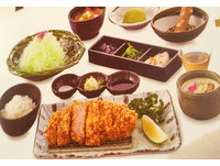 胜博殿站前店也有伊比利猪排套餐　每日限量不到10份