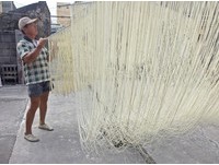 澎湖必吃小卷“面线”来自这社区！郑师傅手工制作有温度