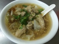 士林必吃这间肉羹汤、卤肉饭　隐身传统菜市场！