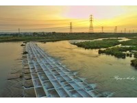 全台3大人气豆腐岩景观　整齐排排站空拍画面超纾压