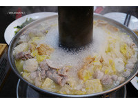 高雄人气酸菜白肉锅台中也吃得到　下午时段还半价！