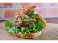 Burger Ray进驻新光三越A11　新品牛P堡同步开卖