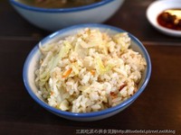 台北古早味小吃！炉灶煮出的高丽菜饭、排骨汤