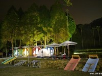隐身竹林的南投五星级卫浴露营区　还有梦幻七彩水管屋
