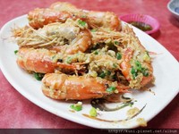 一个人吃虾去！新北平价活虾料理　还可自制虾膏饭