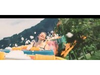 泡在温泉中玩云霄飞车！世界第一间温泉乐园　日本开幕
