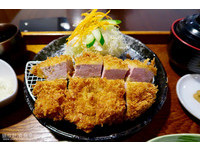 台东人气日式料理店　池上米、3cm厚炸猪排的梦幻搭配