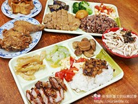 平价饱食的美味！淋上金黄卤汁搭丰富配菜的红烧肉饭