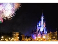 异国倒数迎新年　狂欢到2、0、1、7！