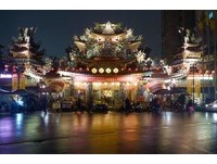 拜完宫庙祭五脏庙！四间旁有夜市飘香的祈福庙宇