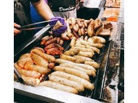 台中要排队才吃得到的糯米肠　还有超下饭咸猪肉