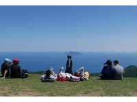 宜兰大溪“桃源谷”路径登高望海　还能与牛牛野餐