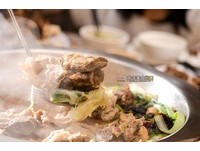 高雄“羊肉炉”吃到饱　还有多达14种部位的全羊餐！