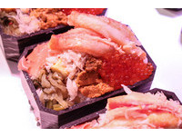 SOGO北海道美食展开跑　满到快掉出来海鲜便当超级吸晴