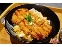 高雄巷弄里的平价日式食堂　年轻老板追梦到日本学手艺
