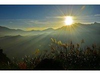 迎接2018曙光！　阿里山森铁“跨年观日列车”车票开订预备