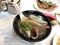 台北近百年的鱿鱼羹老店　保留鱿鱼鲜味、口感脆中带劲