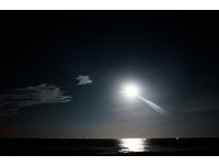 中秋到海上赏月　翰品花莲推夜划独木舟赏月住房专案