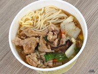 专卖道地古早味鲁面！台南铜板价也可以吃很饱　