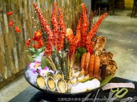 台中顶级烧烤店　帝王蟹脚、鲍鱼、生蚝通通吃到饱！