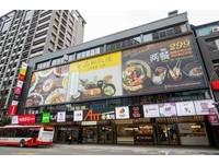 大桃园地区三大美食广场相继开幕　约会聚餐不怕没地方