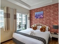 泰国必买“BKK Original”开旅馆　住一晚仅1500还送包